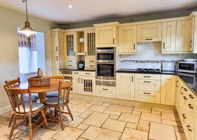 The lovely kitchen at Poets Corner