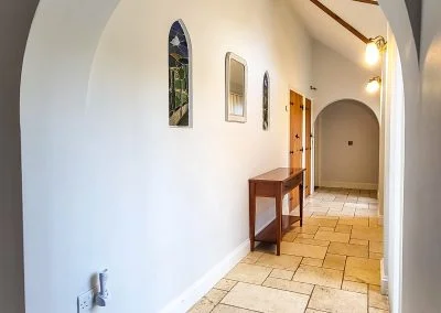 The huge hallway at Poets Corner