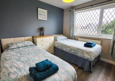 Twin bedroom