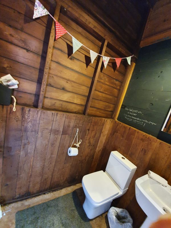 Hide and Sheep Shepherds Hut, Bradnop - Image 14