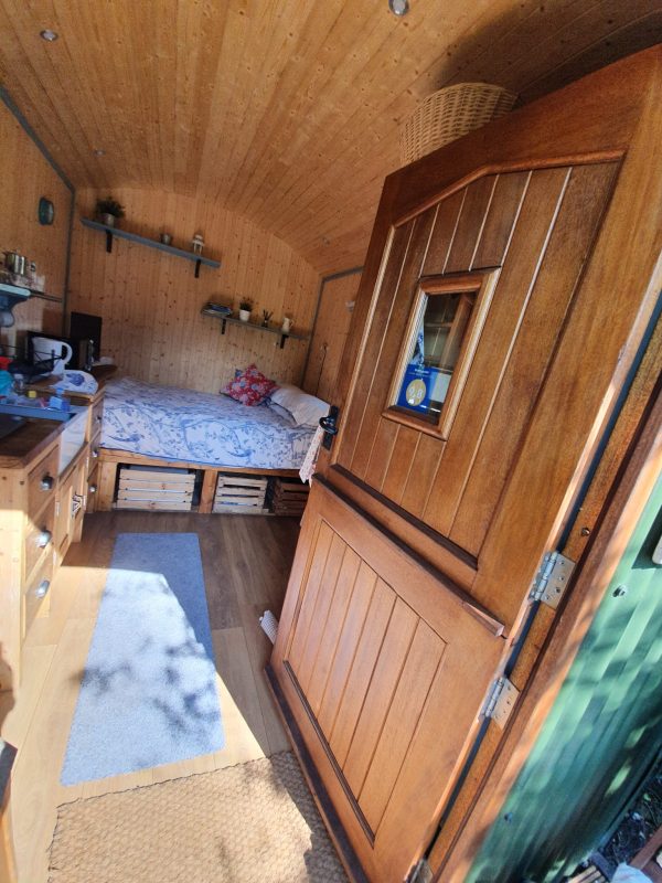 Hide and Sheep Shepherds Hut, Bradnop - Image 15
