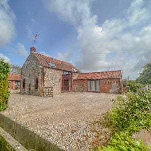 Meadow Barn (and Annexe) in Edingthorpe