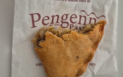 🐾 A Pawfect Stay at The Beach House, Looe, Cornwall