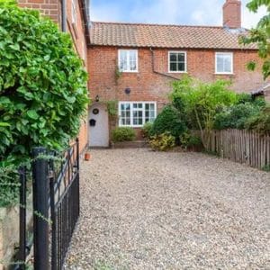 Whistle Stop Cottage | Aldborough Dog Friendly | 3-Star Reactive Friendly Norfolk
