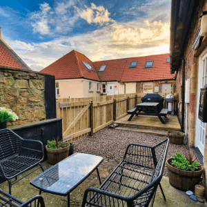 Bamburgh Bolthole | Dog Friendly Northumberland | Secure Fenced Garden