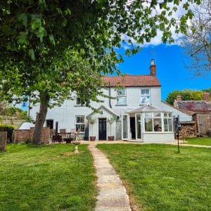 Orchard Cottage | Heart of Happisburgh | 5 Mins to Beach