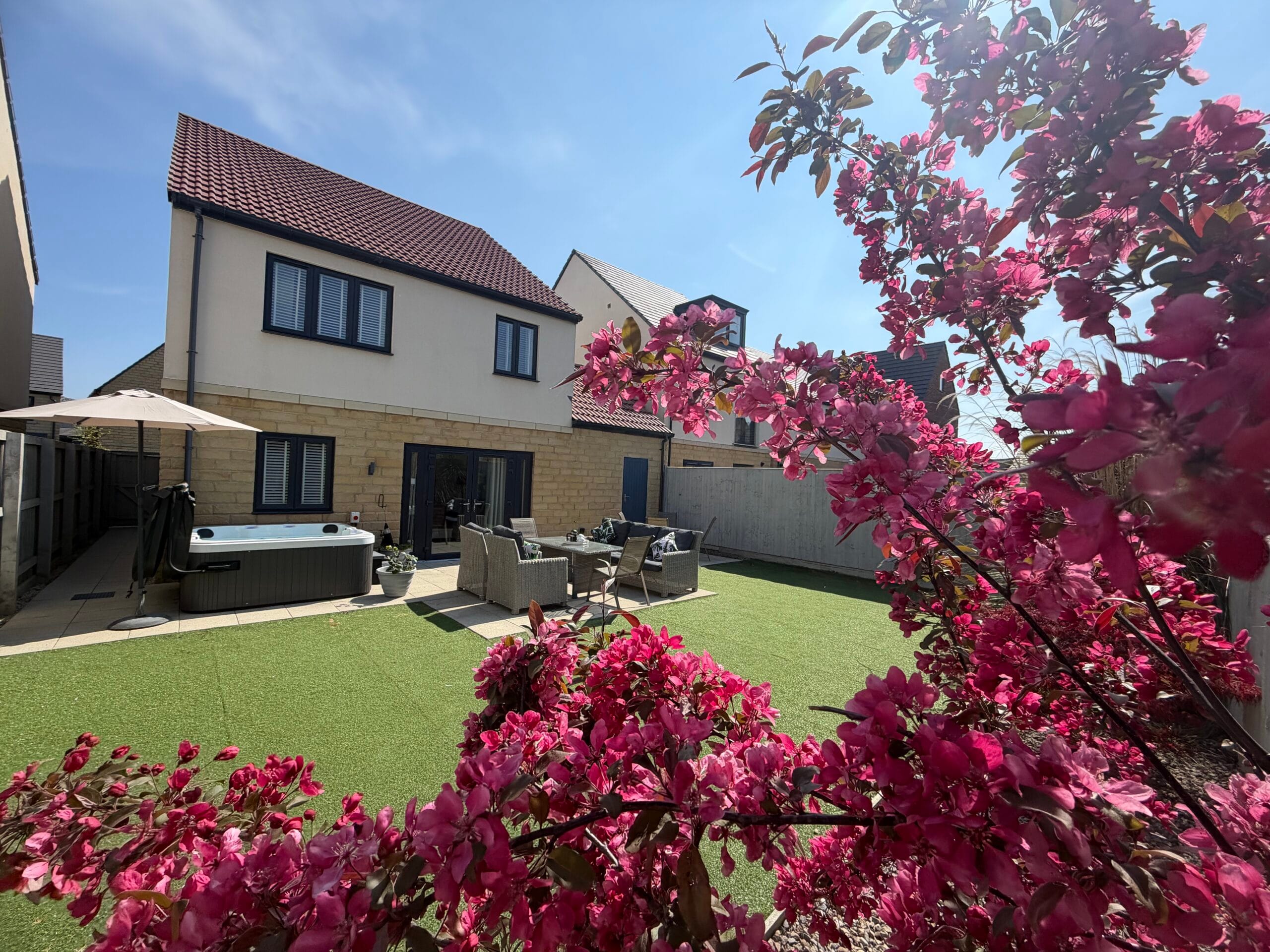 Captains House | Hot Tub | Whitby